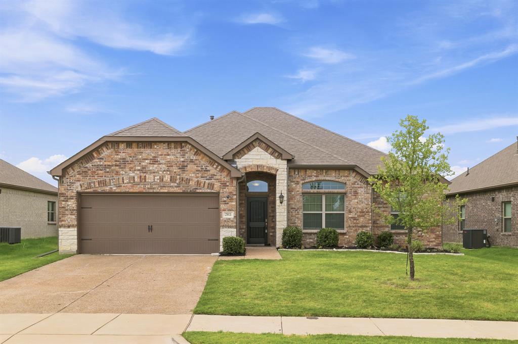 2911 Diamondback Drive — photo