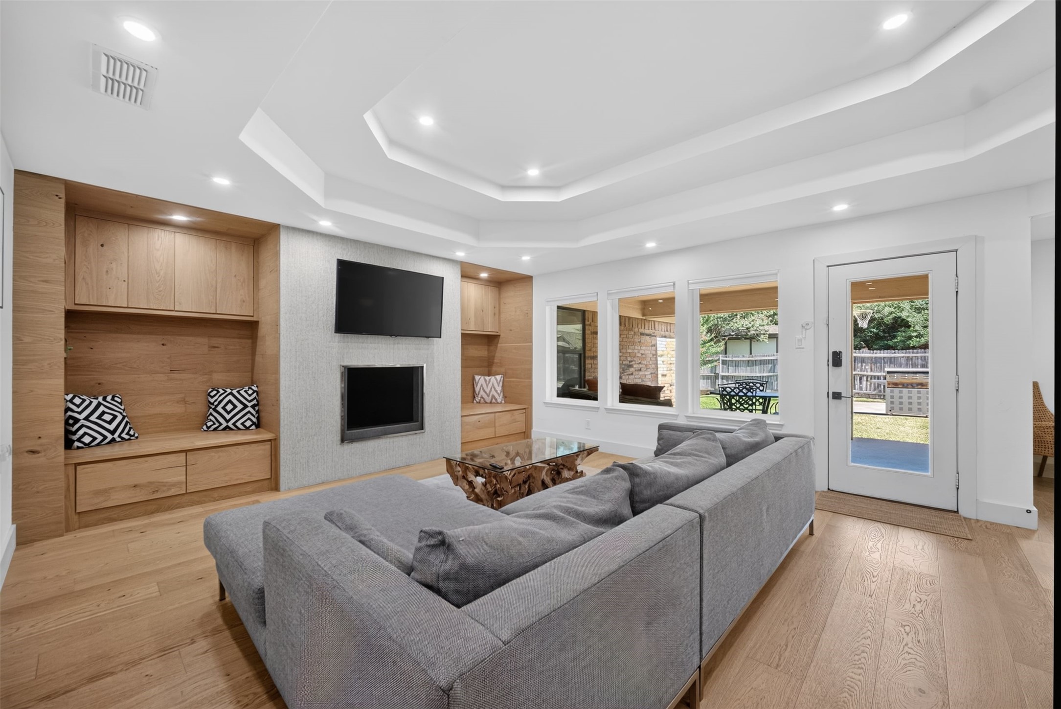 6621 Quail Ridge Drive — photo