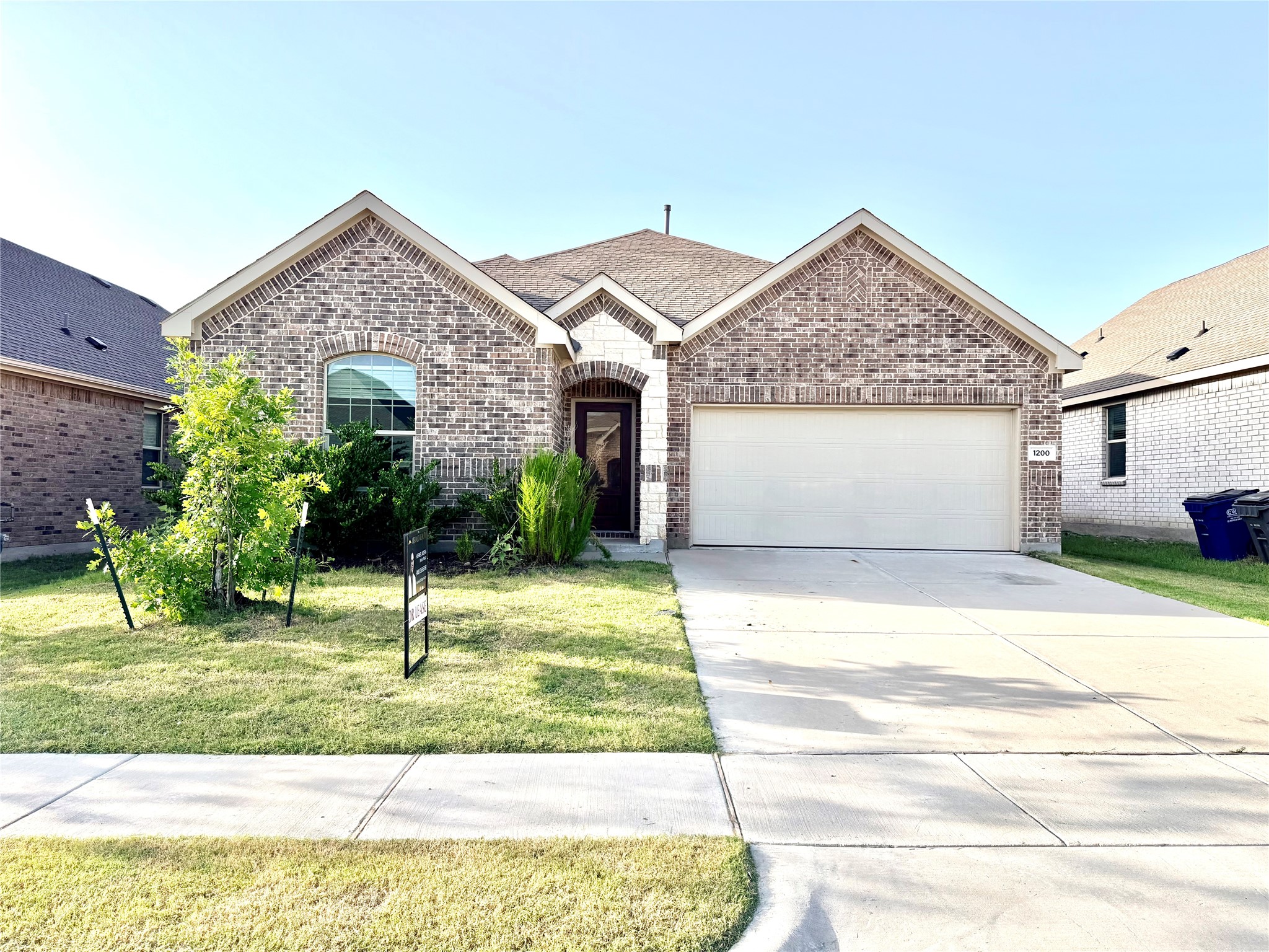 1200 Mahogany Lane — photo