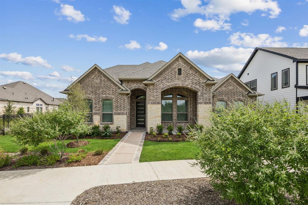1004 Pearl Crescent Place — photo