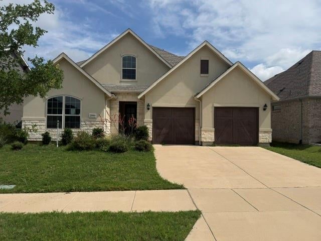 2804 Walker Way — photo