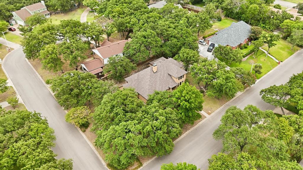 1331 Travis Street — photo