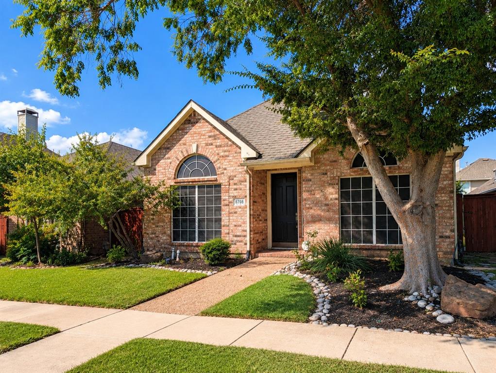 8708 Wellington Road — photo