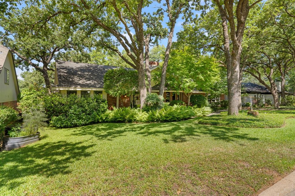 2212 Prestonwood Drive — photo