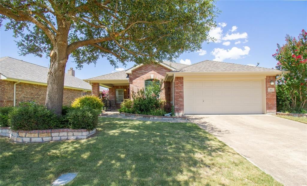 406 Hackberry Drive — photo