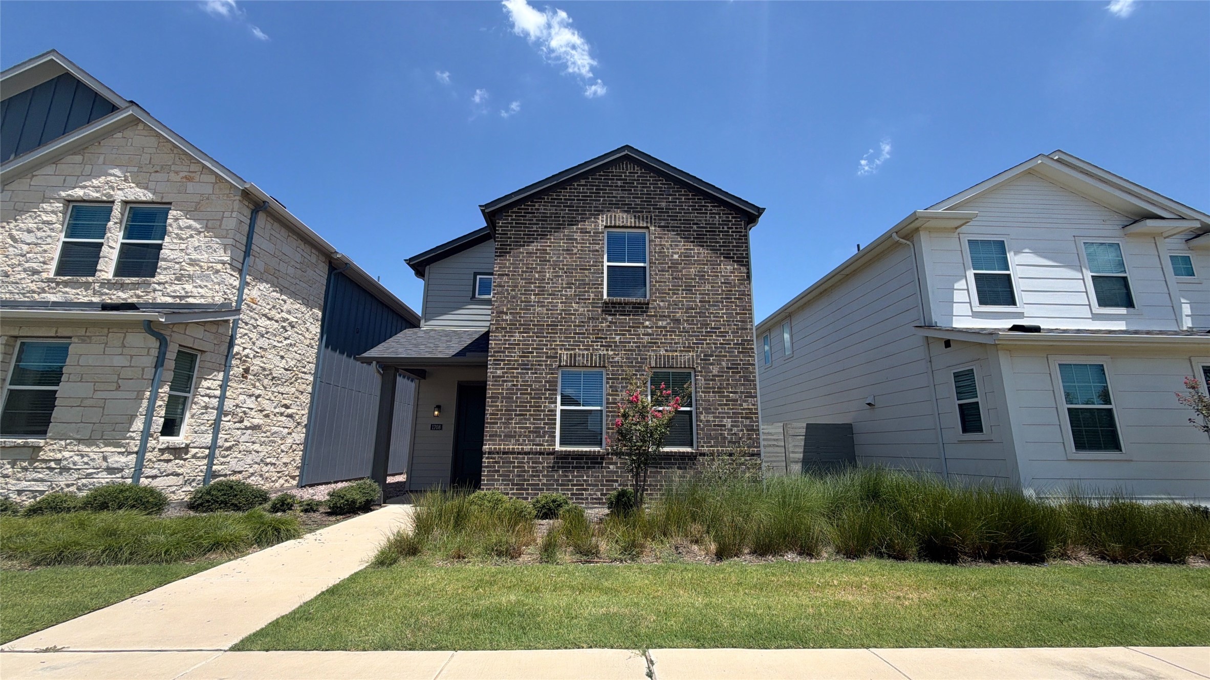 1708 Laurel Lane 2 — photo