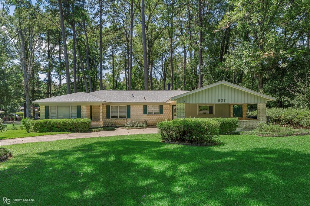 807 Francais Drive — photo