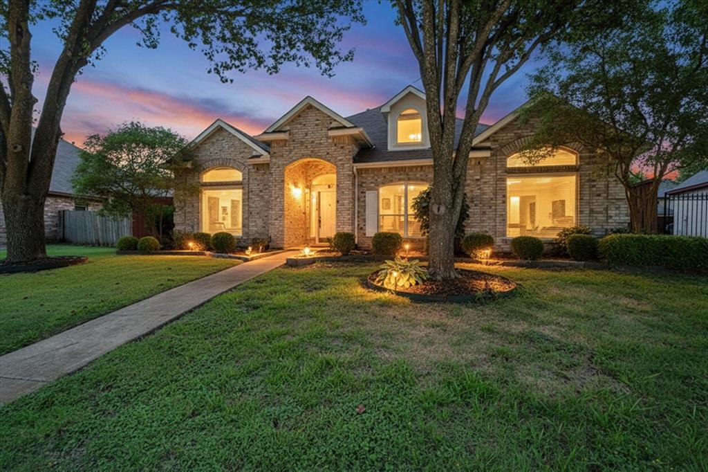 1132 Devonshire Drive — photo