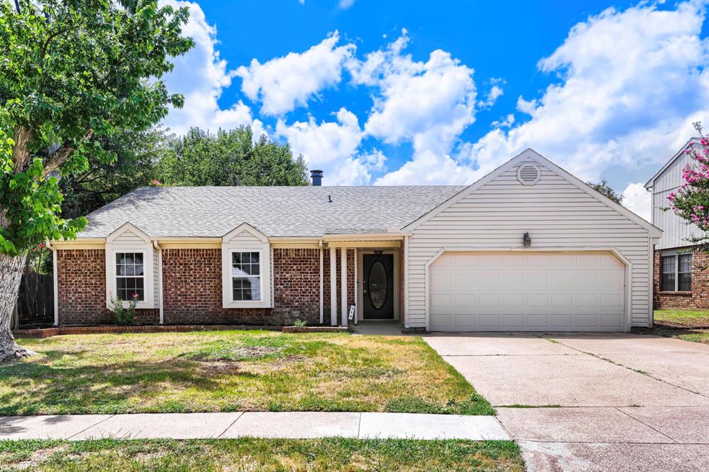 314 Sandlewood Lane — photo