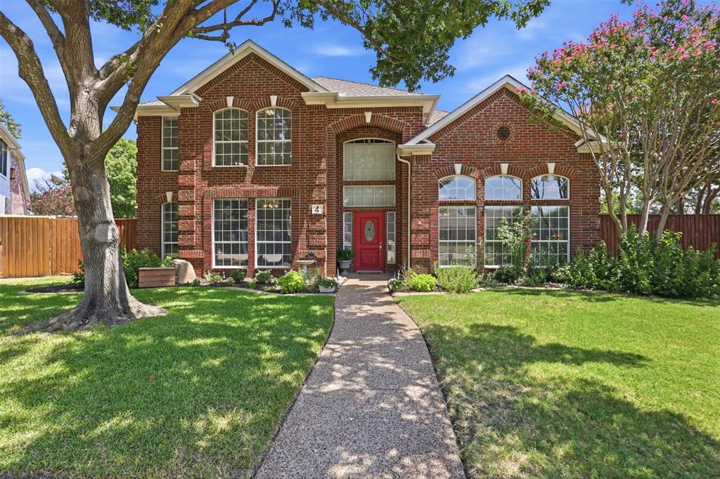 4 Fountain Gate Circle — photo