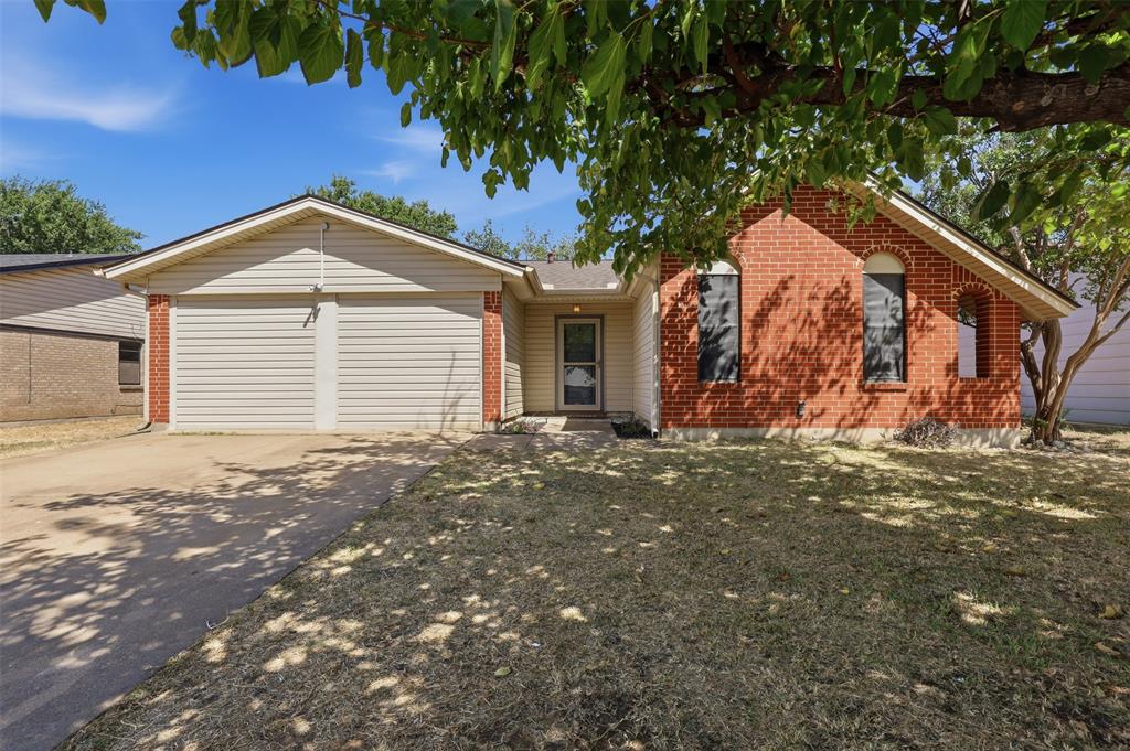 1420 Laurel Lane — photo