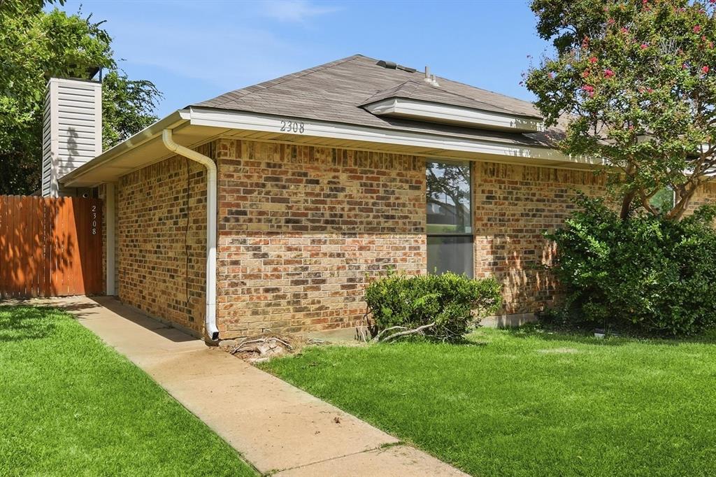 2308 Carol Good Lane — photo