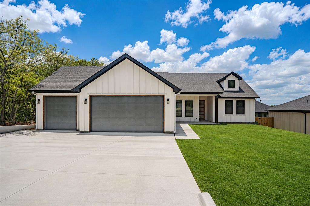 5712 Stonegate Circle — photo