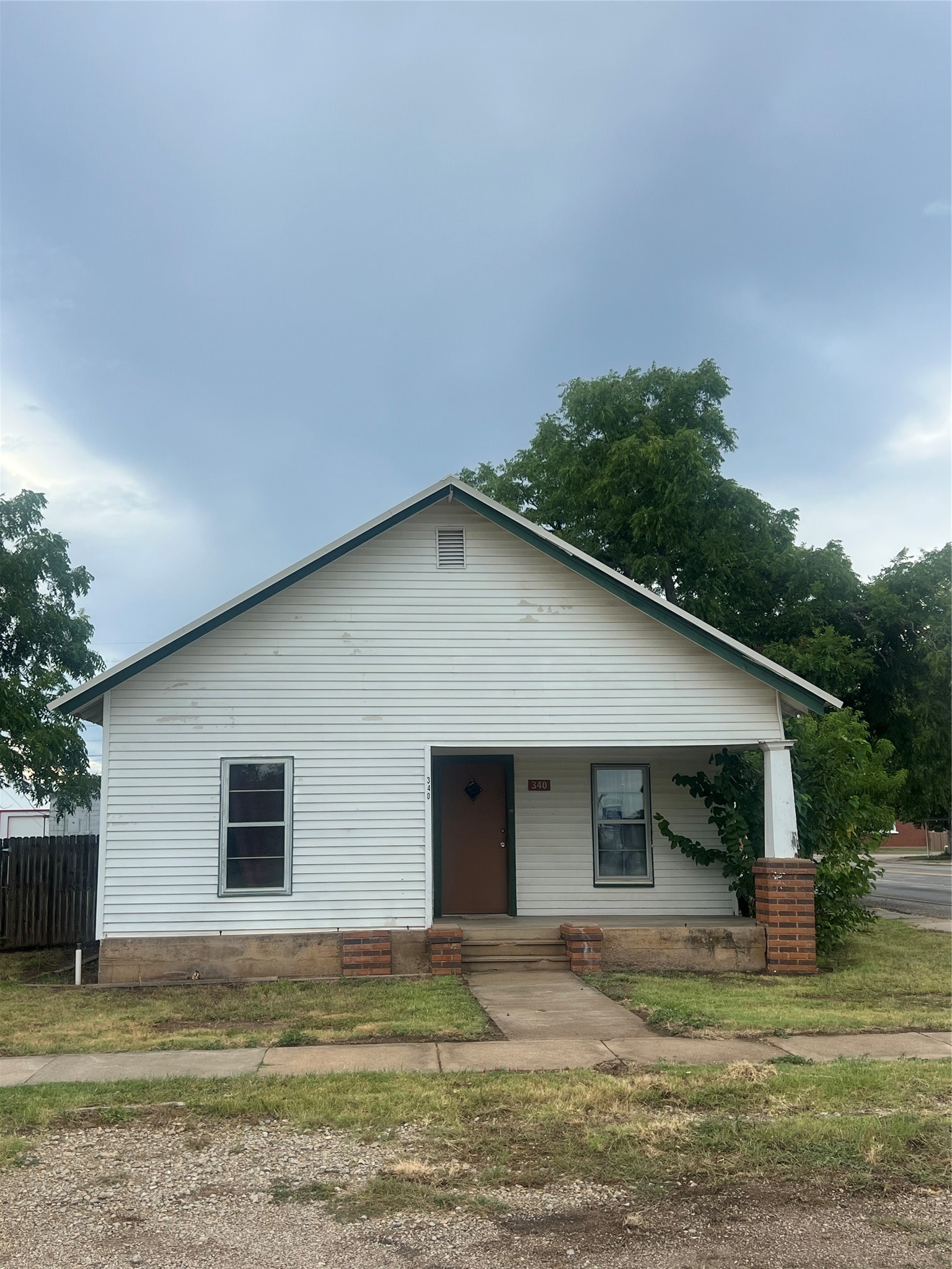 340 Walnut Street — photo