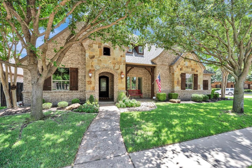 8100 Canyon Oak Drive — photo