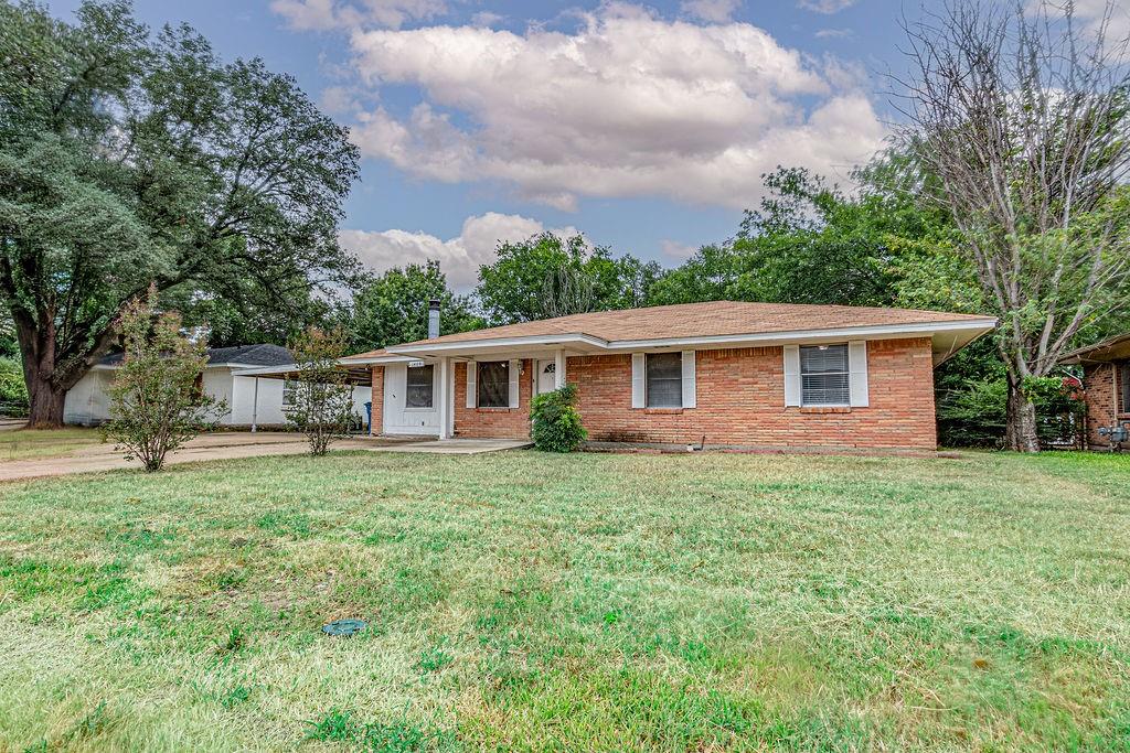 1409 Crestview Drive — photo