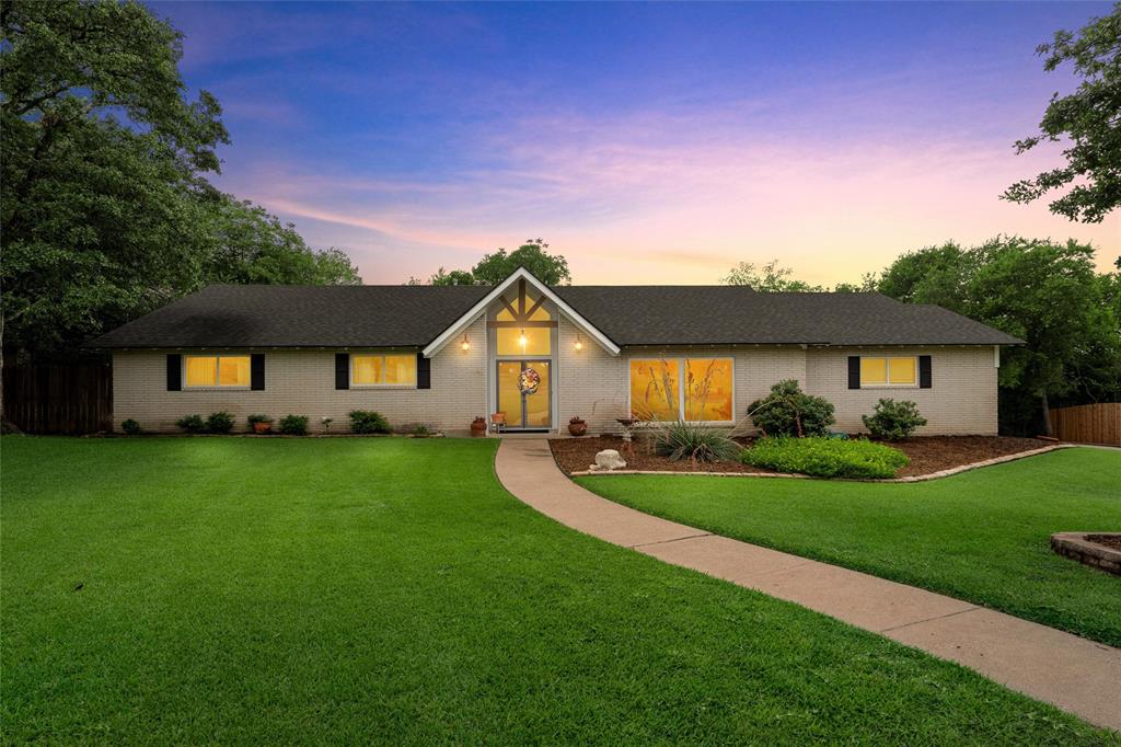 1124 Sierra Drive — photo