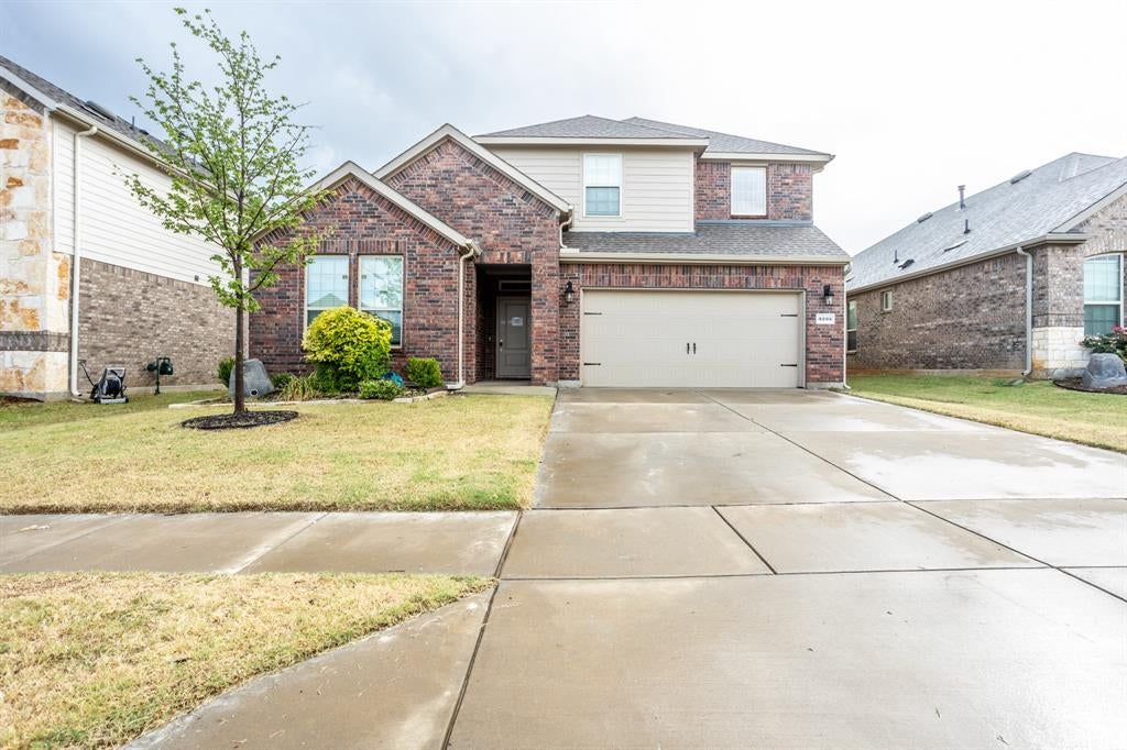 3235 Hunters Glen Drive — photo