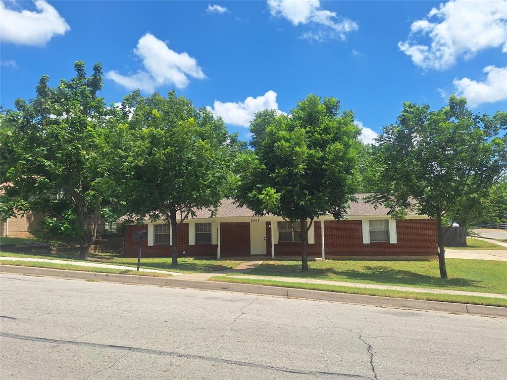 6005 Barry Drive — photo