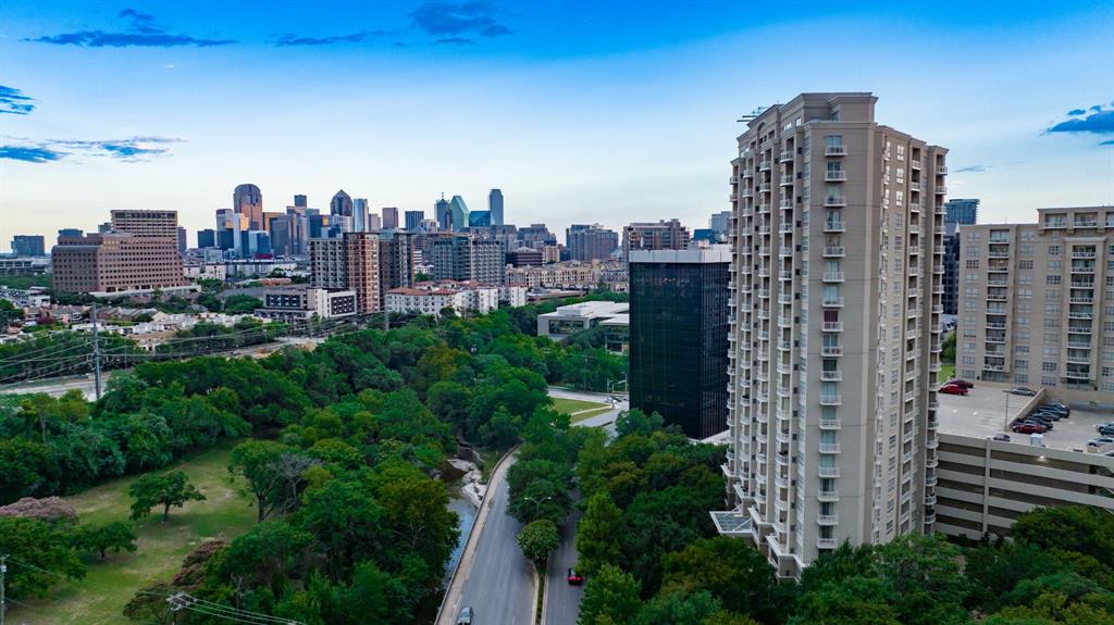3225 Turtle Creek Boulevard 810 — photo