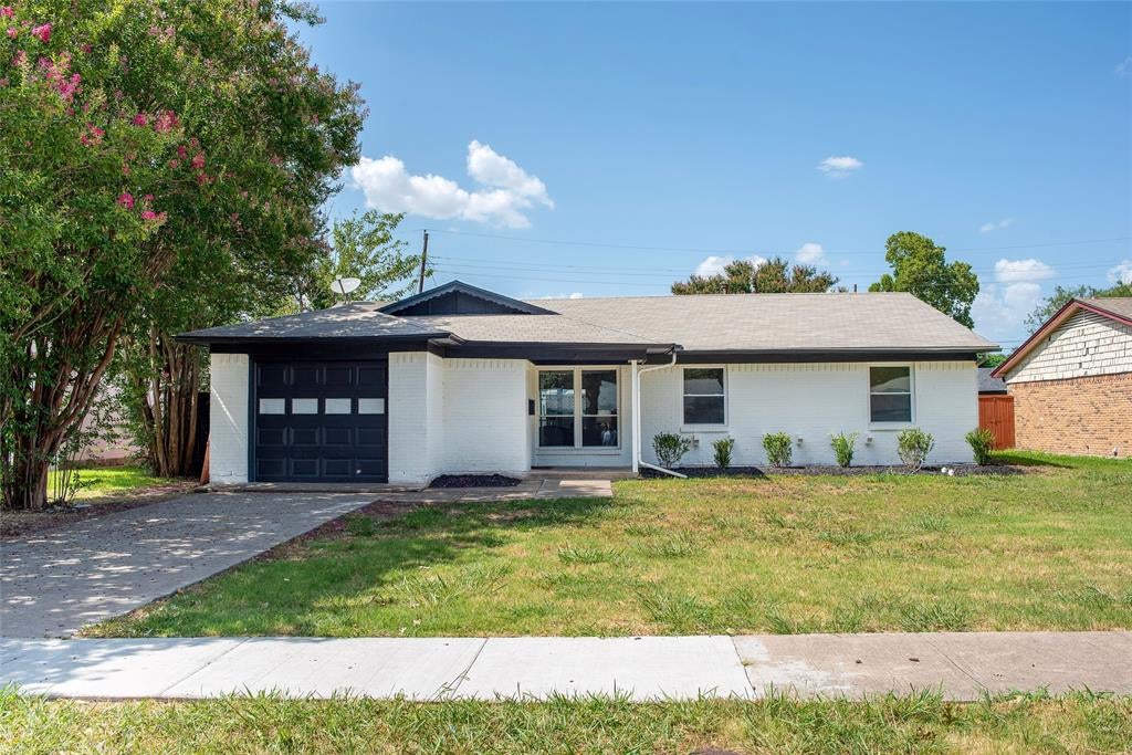 1224 Dearborn Drive — photo