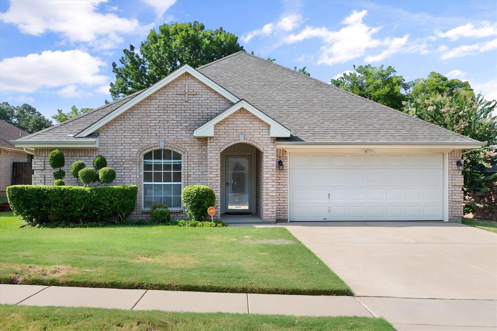 817 Willow Court — photo