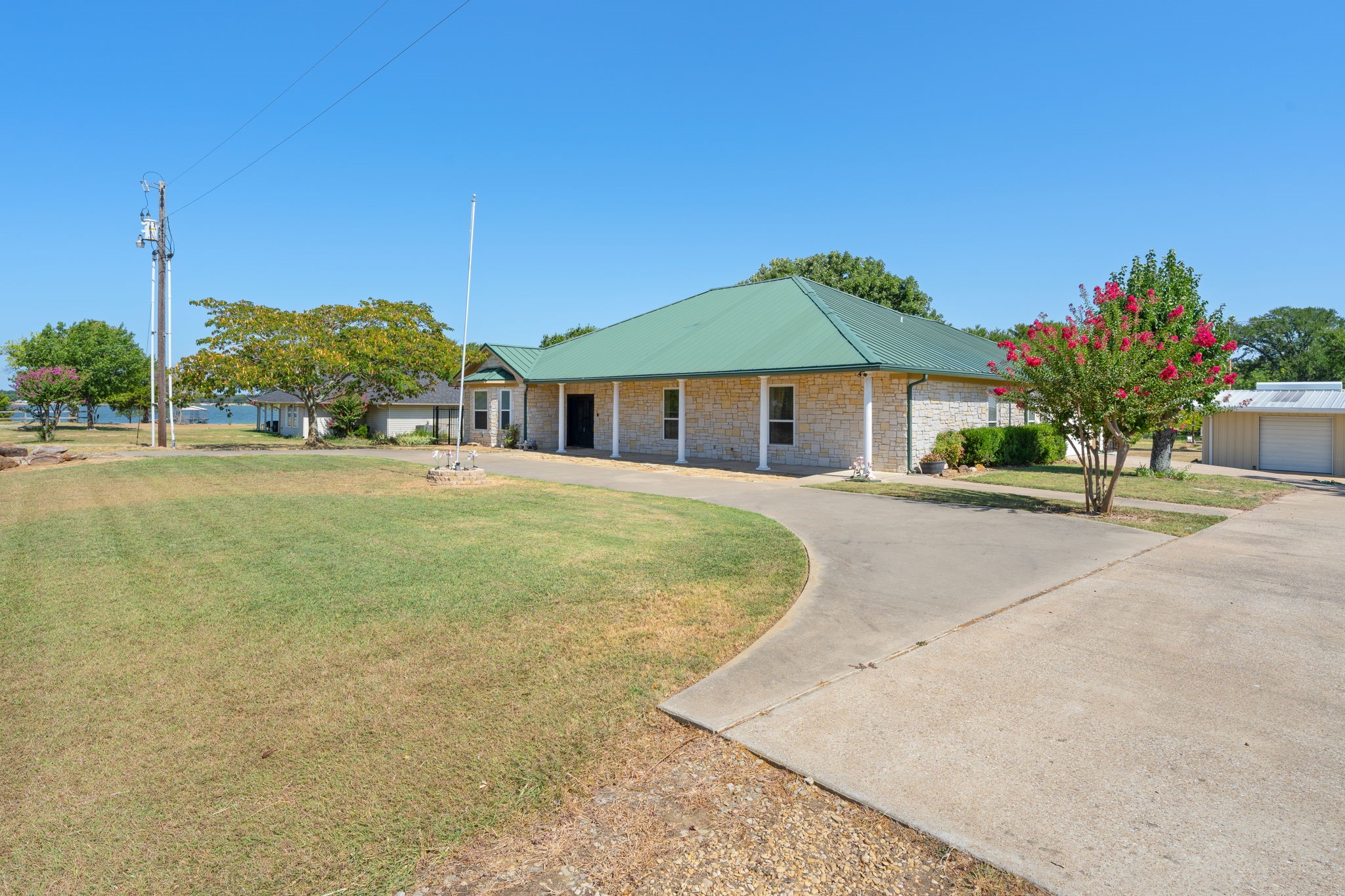 330 Mohawk Trail, East Tawakoni, TX 75472 — photo 2
