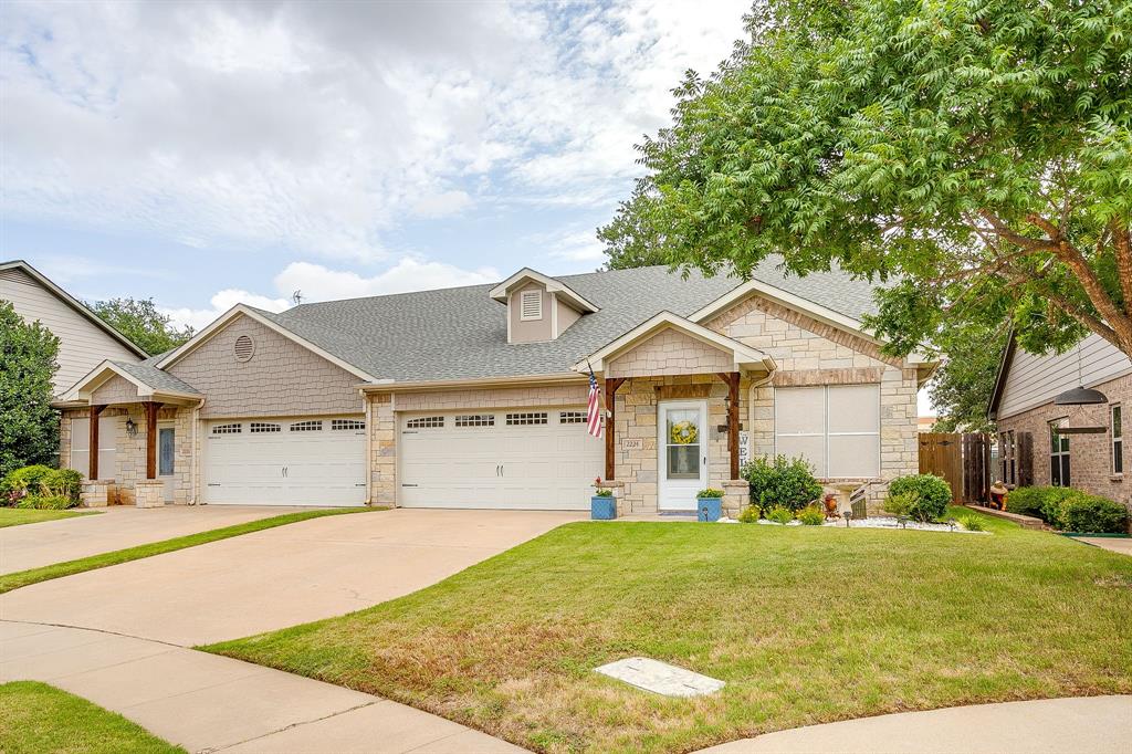 2224 Cobblestone Court — photo