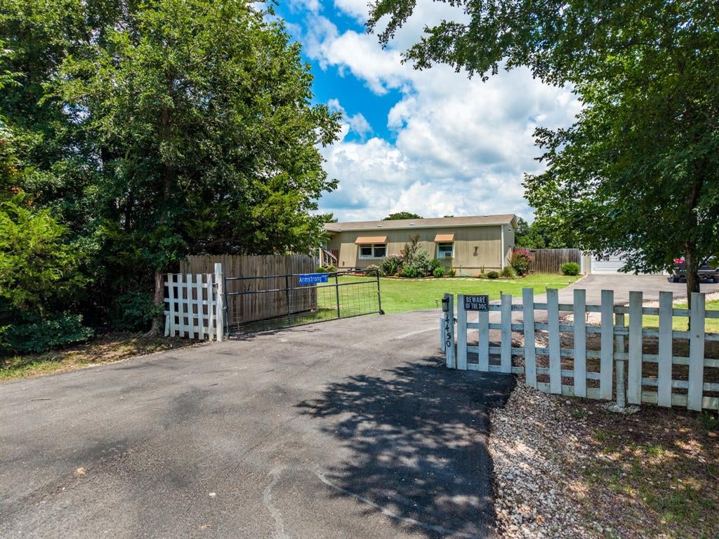 4450 County Road 3110 — photo