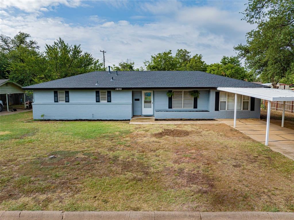1505 Westridge Circle — photo