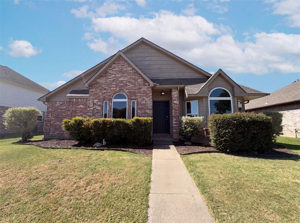 713 Lake Bluff Drive — photo