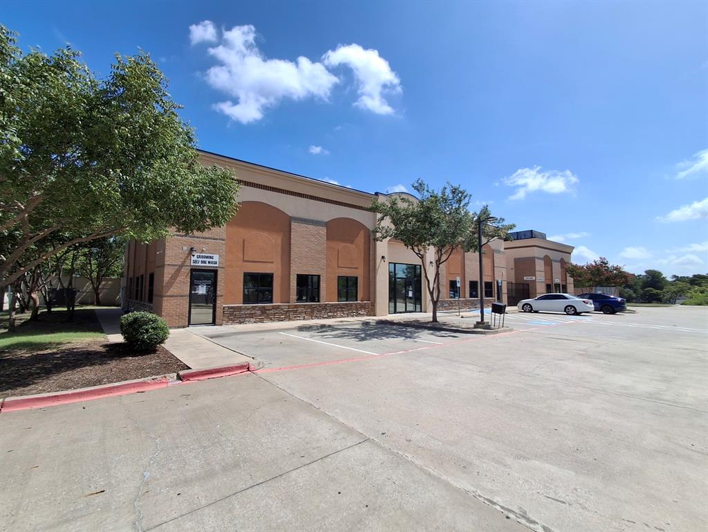 1113 E Bethany Drive — photo