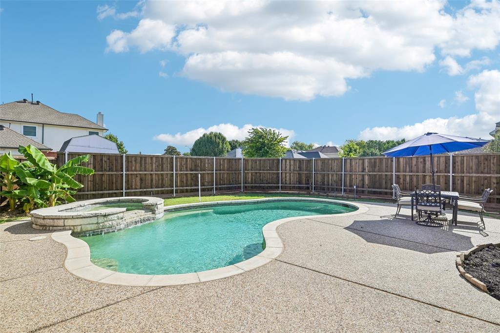3901 Rolling Hills Drive — photo