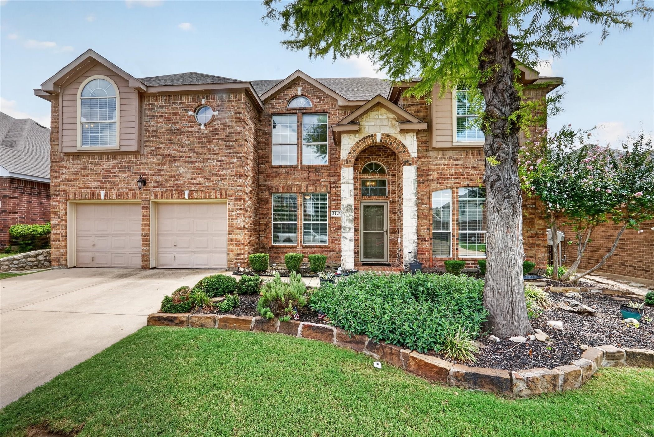 5425 Rolling Meadows Drive — photo