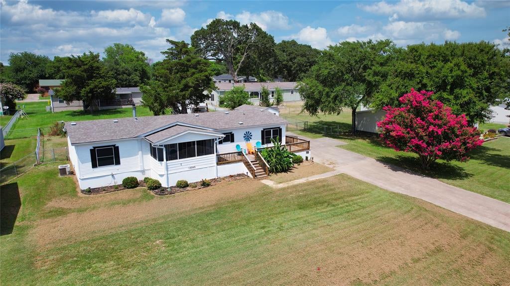 10245 Northlake Circle — photo