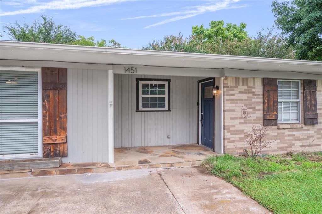 1451 Forrest Drive — photo