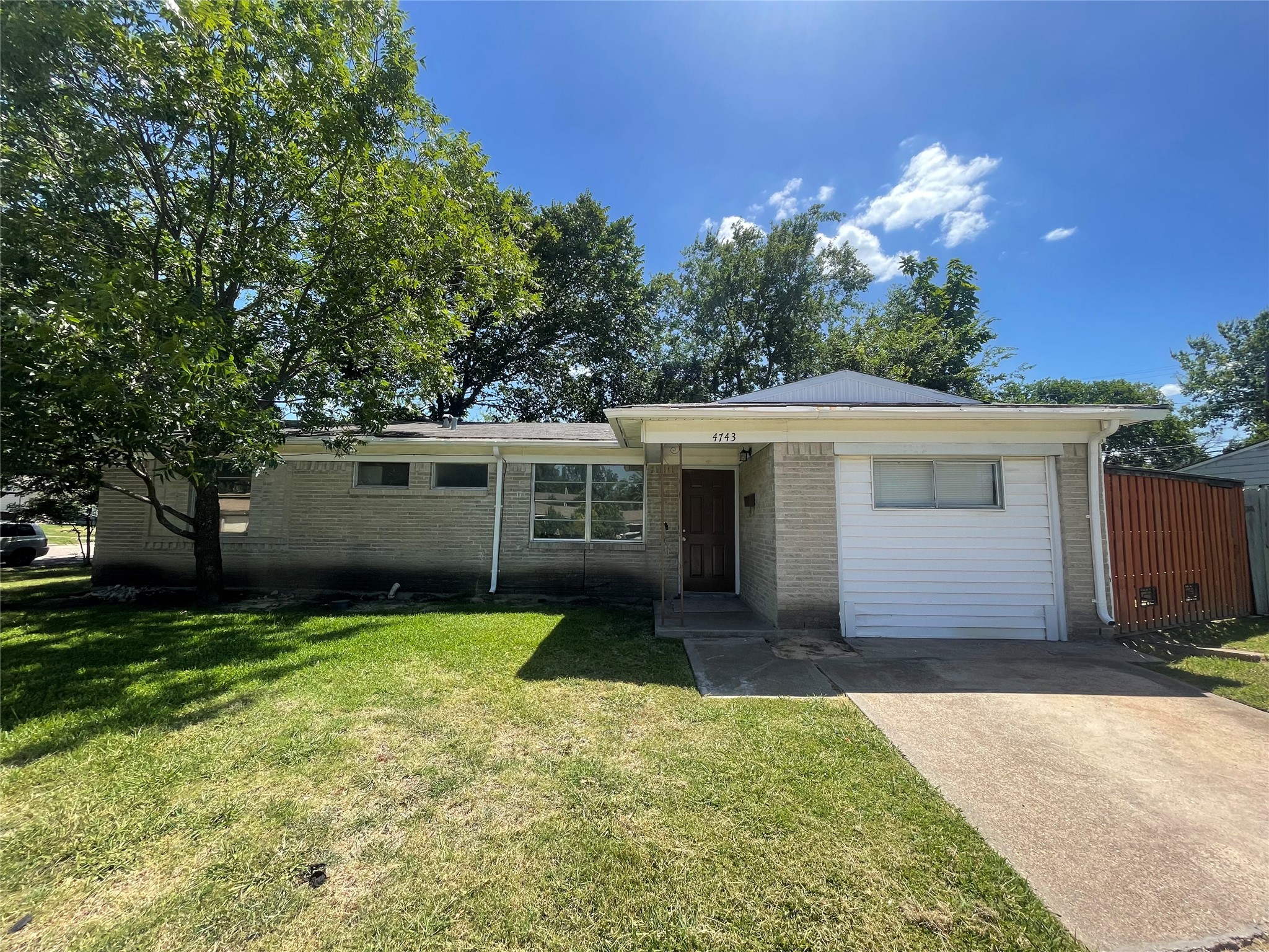4743 Harper Drive — photo