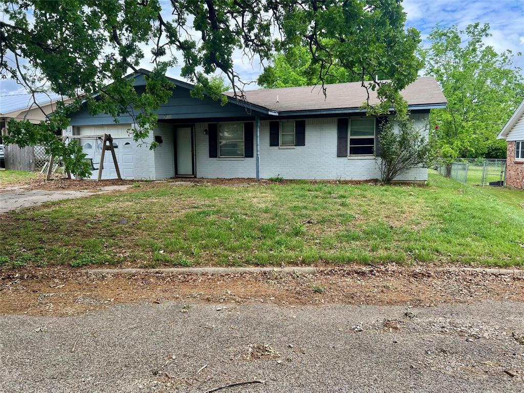 233 Hillcrest Drive — photo