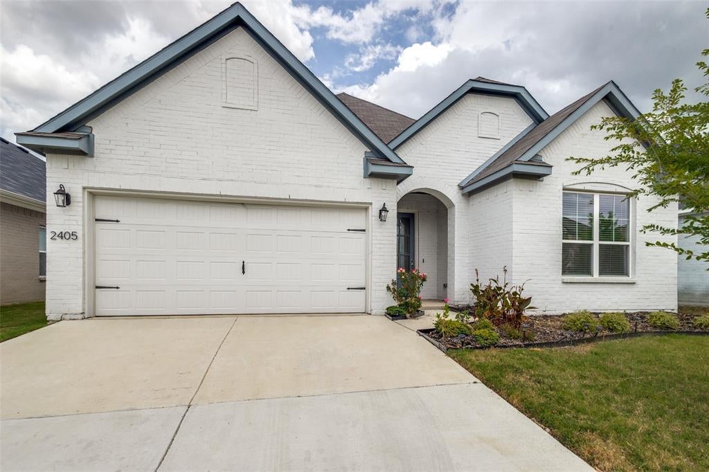 2405 Donella Drive — photo