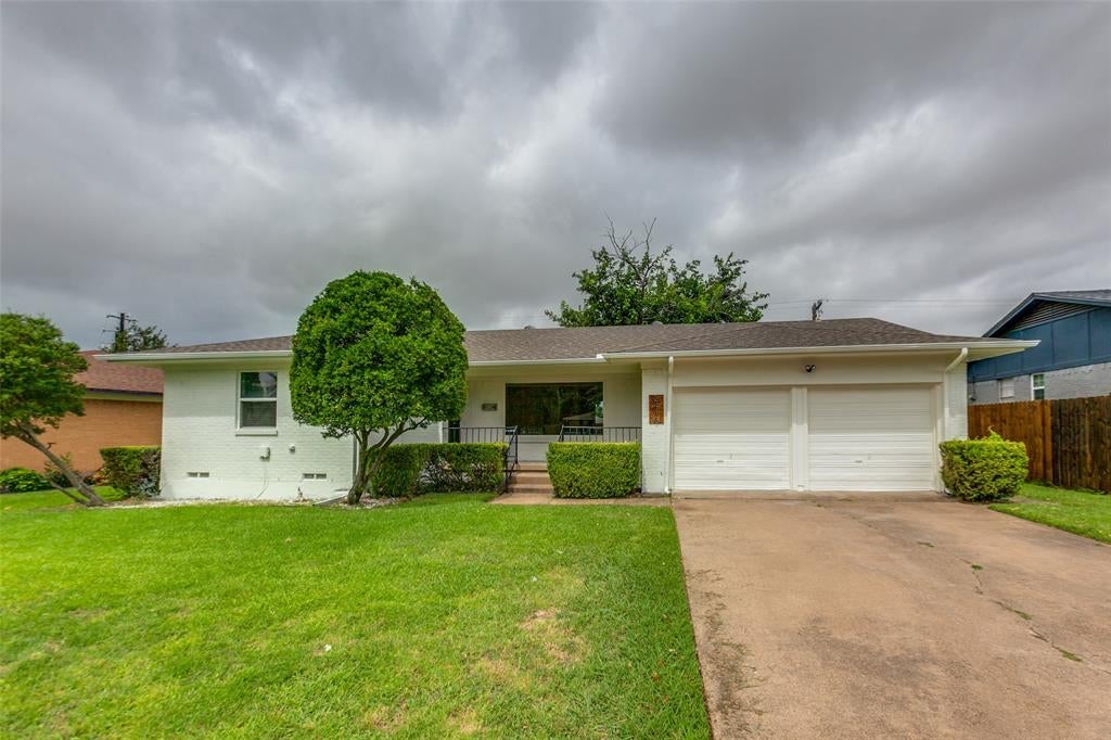 2413 Patricia Lane — photo