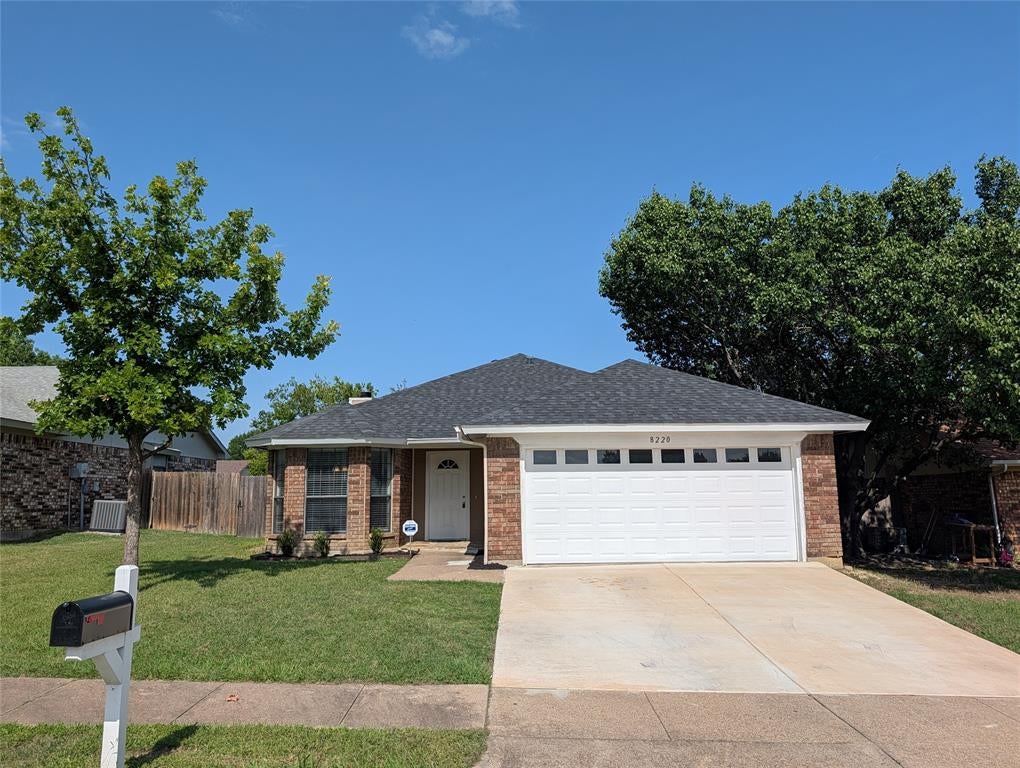 8220 Meadowbrook Drive — photo
