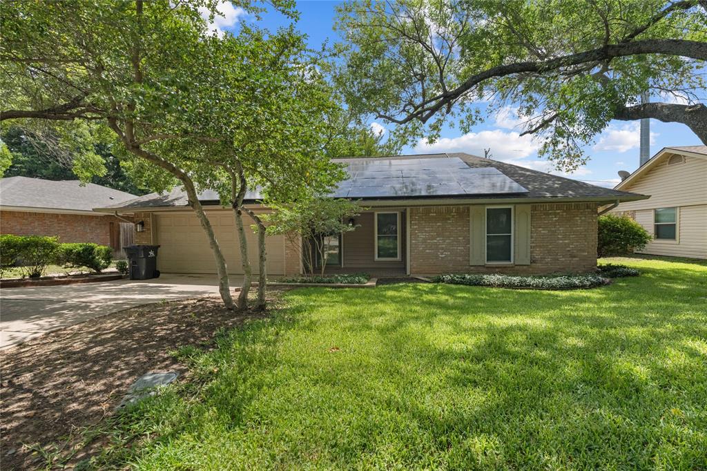 2509 Smouldering Wood Drive — photo