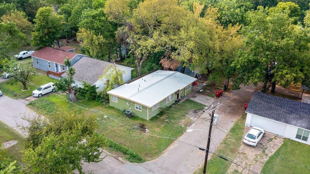 801 Oak Street — photo