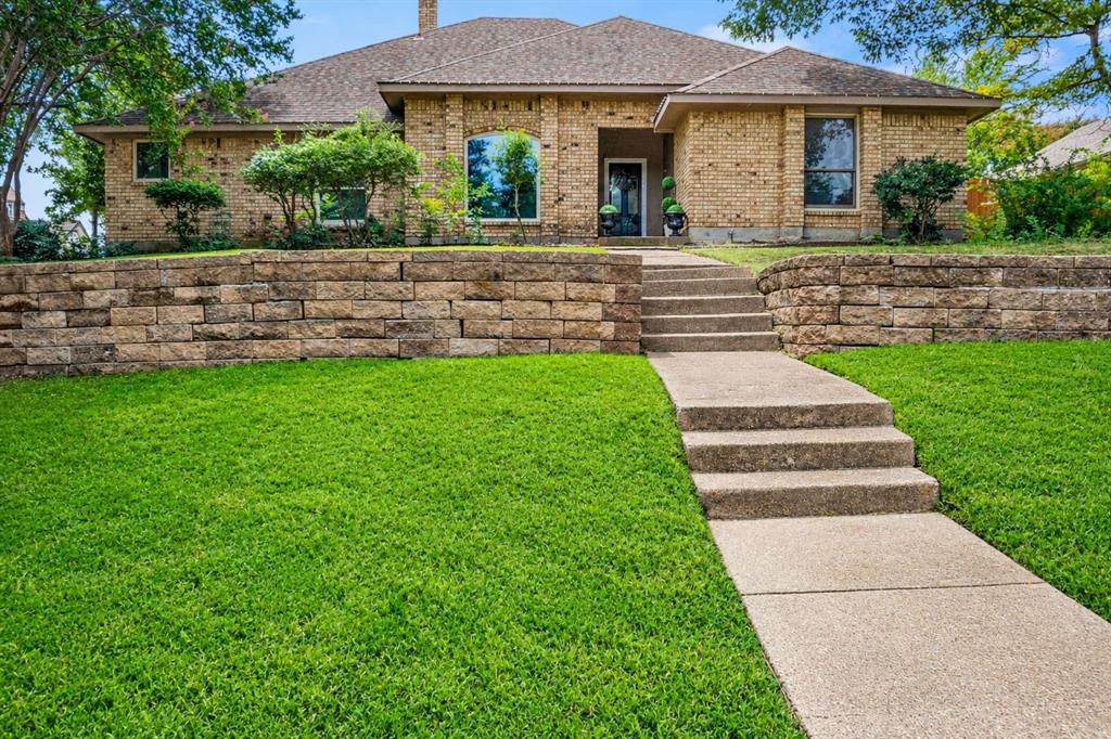 2014 Royal Crest Drive — photo