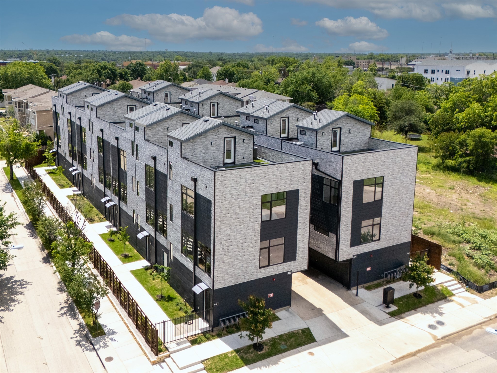 430 E 8th, Dallas, TX 75203 — photo 3
