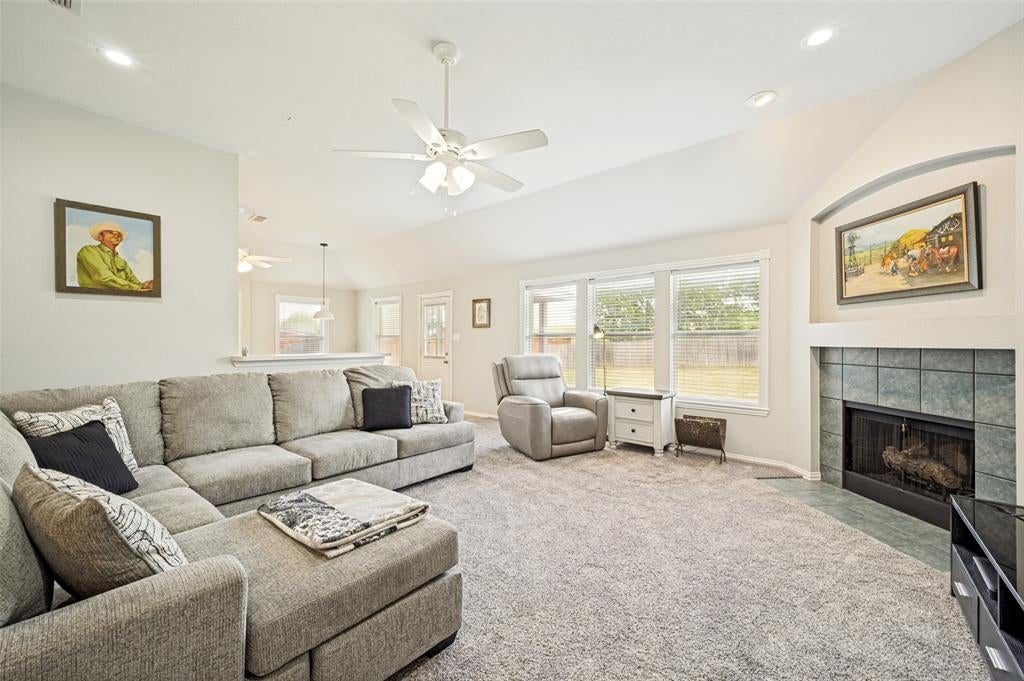 206 ridge view ct, DECATUR TX 76234 — photo 2