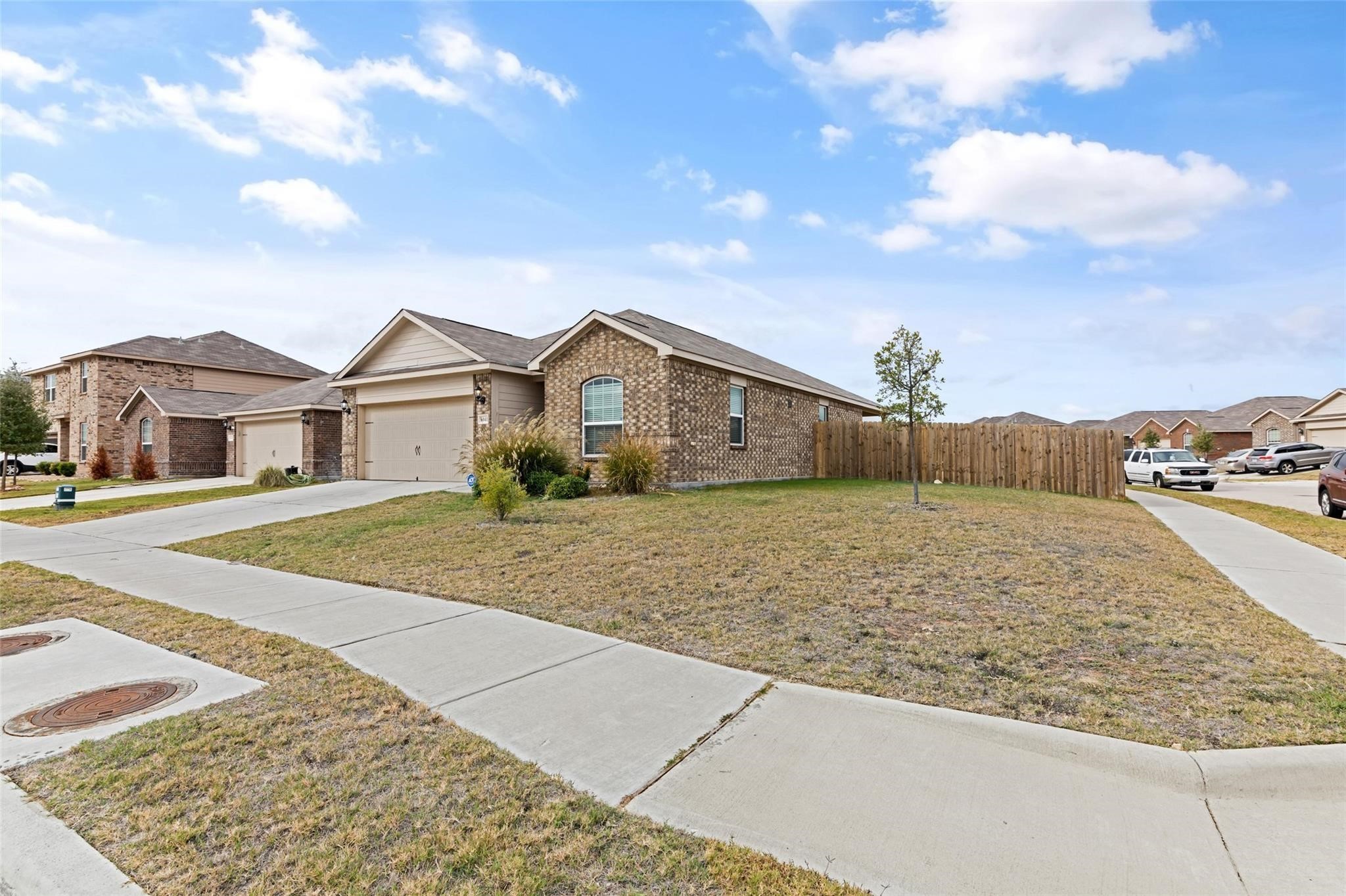 6041 Spring Ranch Drive, Fort Worth, TX 76179 — photo 2