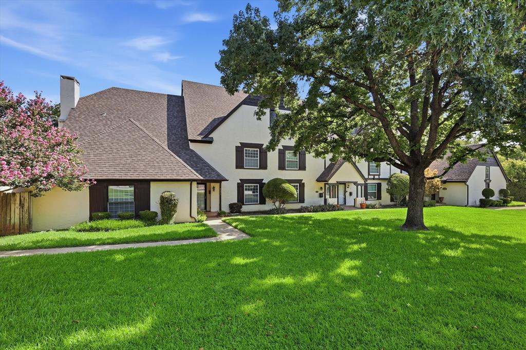 981 Chateau Valee Circle — photo