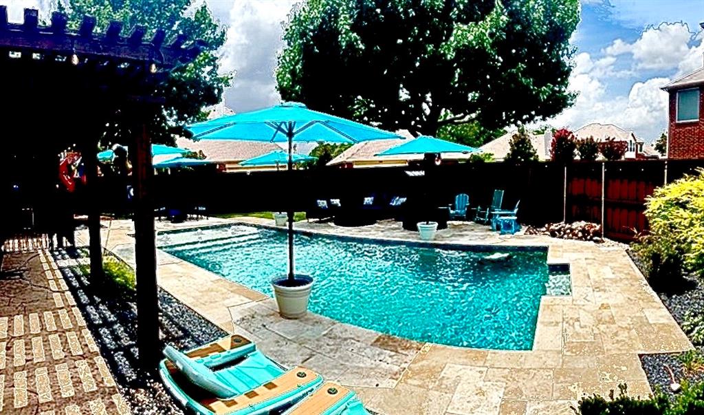 7405 Ravenhill Drive — photo