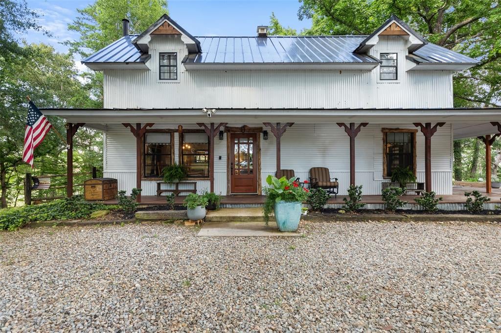 1075 An County Road 323 — photo